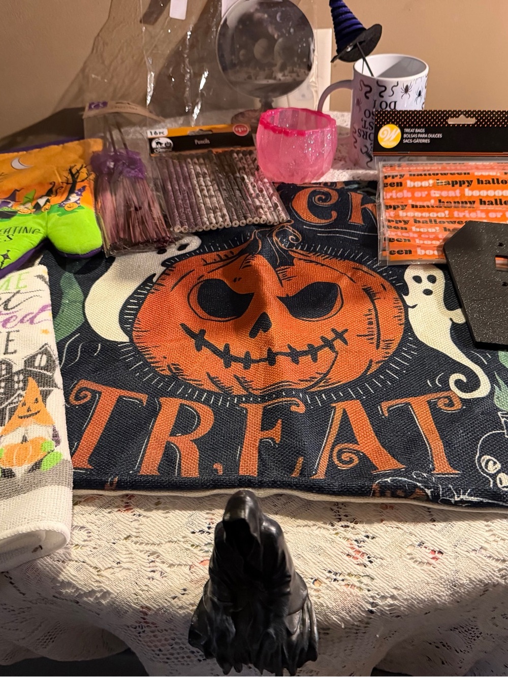 Halloween Decor-Lot #4